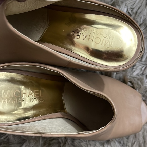 MichaelKors Camel Mules Open Tow Preloved! 8m - Picture 2 of 11